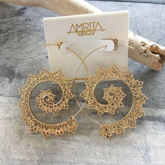 Amrita Singh Aria Spiral Gold Filigree Earrings - Picture 1 of 4